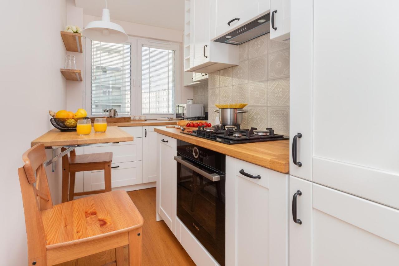 Cozy Pastel Two Bedroom Apartment In Central Gdynia By Noclegi Renters Dış mekan fotoğraf